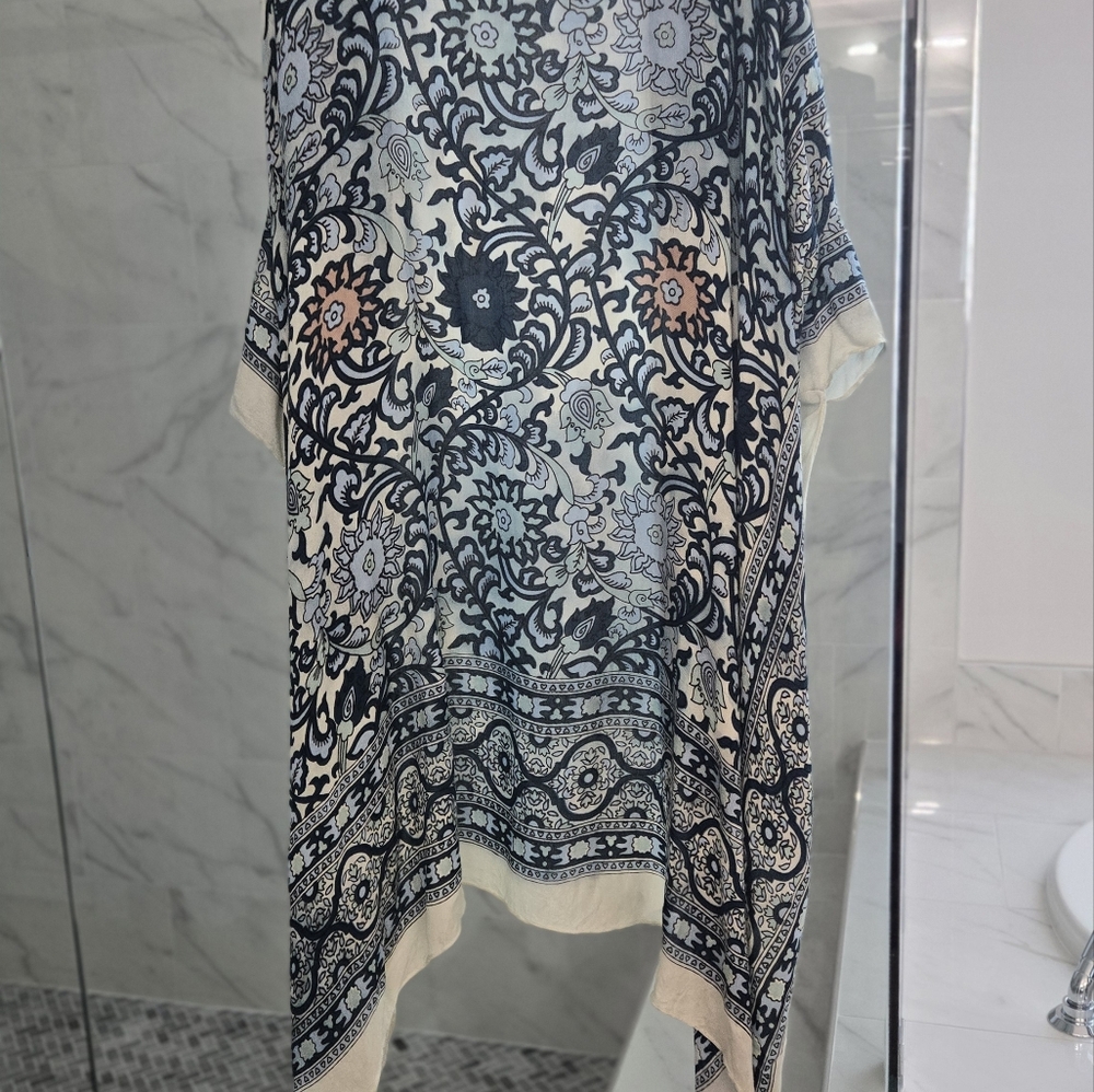 Free People Boho Floral Print Womens Kimono Cover-Up in Navy and Cream - Picture 10 of 13